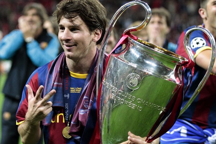 Lionel Messi with trophy